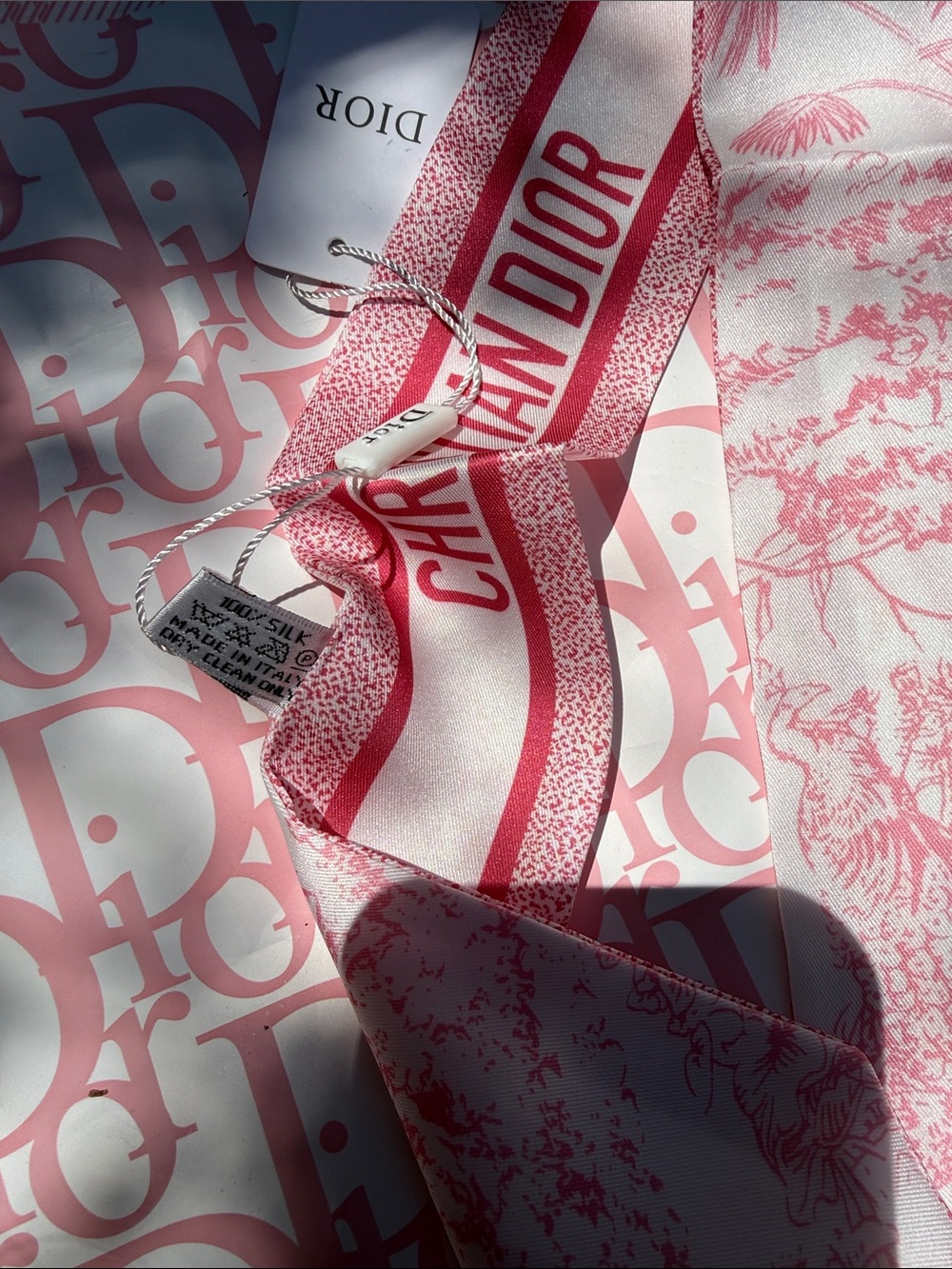 Dior Pink Toile de Jouy Twilly Mitzah Carf 100% Silk new GWP - Picture 4 of 4